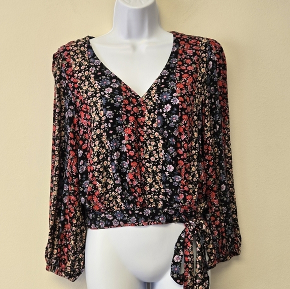 American Eagle Faux Wrap Balloon Sleeve Floral V-Neck Top S - Picture 8 of 8